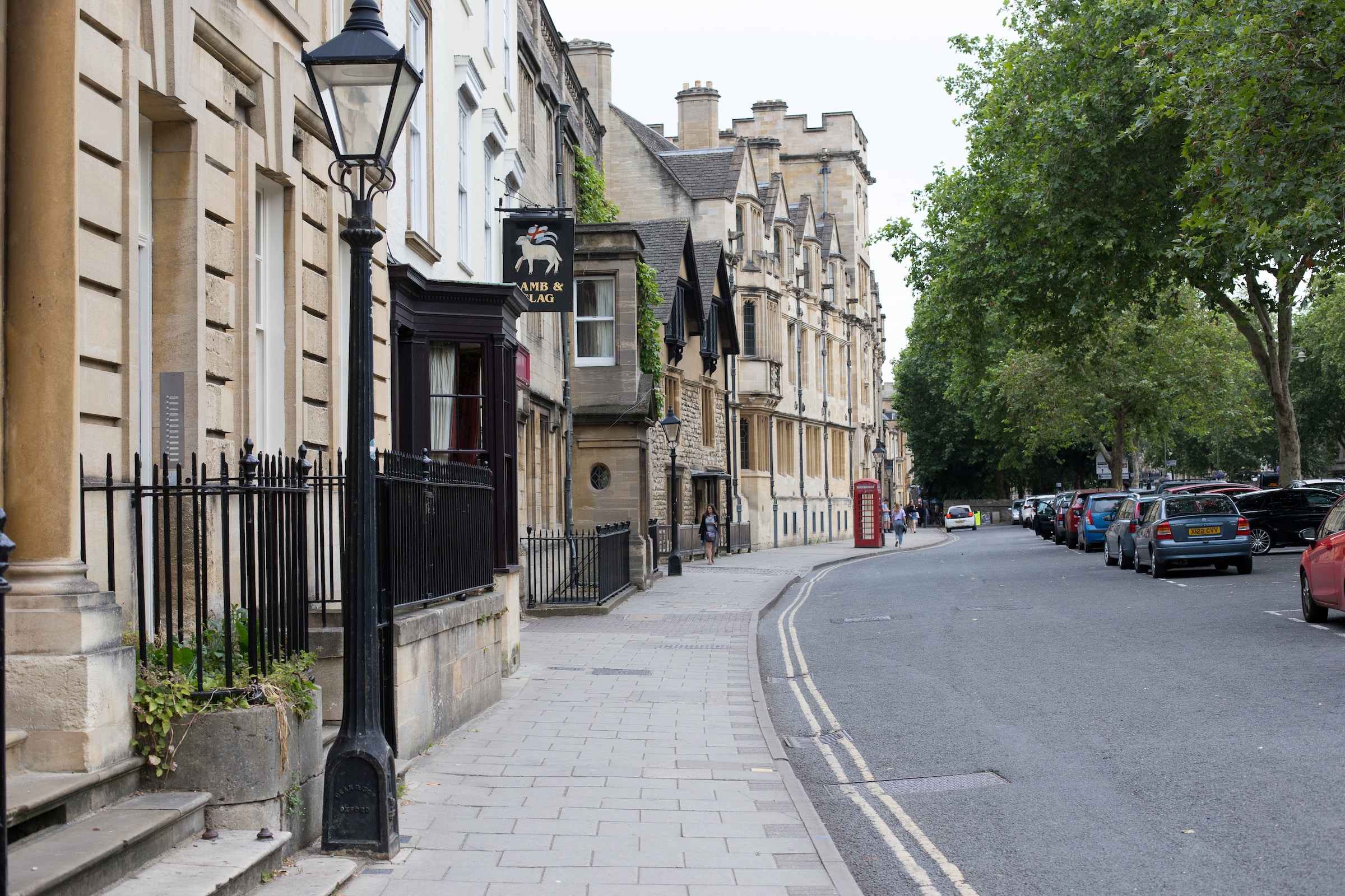 How is Oxford Aiming to Achieve Zero Carbon by 2025?